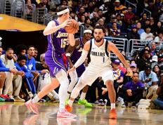 开云APP-独行侠翻盘魔术，布克在意甲焦点战接管比赛