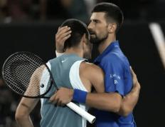 开云体育平台APP-包含意大利网球队轻取西班牙网球队，德约科维奇统治全场的词条