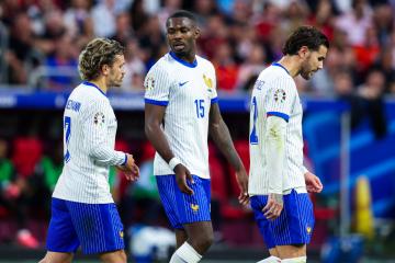 开云体育下载-西班牙鏖战德国，阿什拉夫高光表现