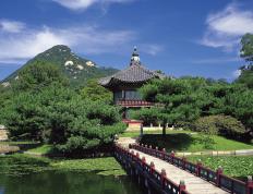 开云体育入口-当袋鼠军团席卷雷克雅未克，莱万在三千公里外的抢七传奇