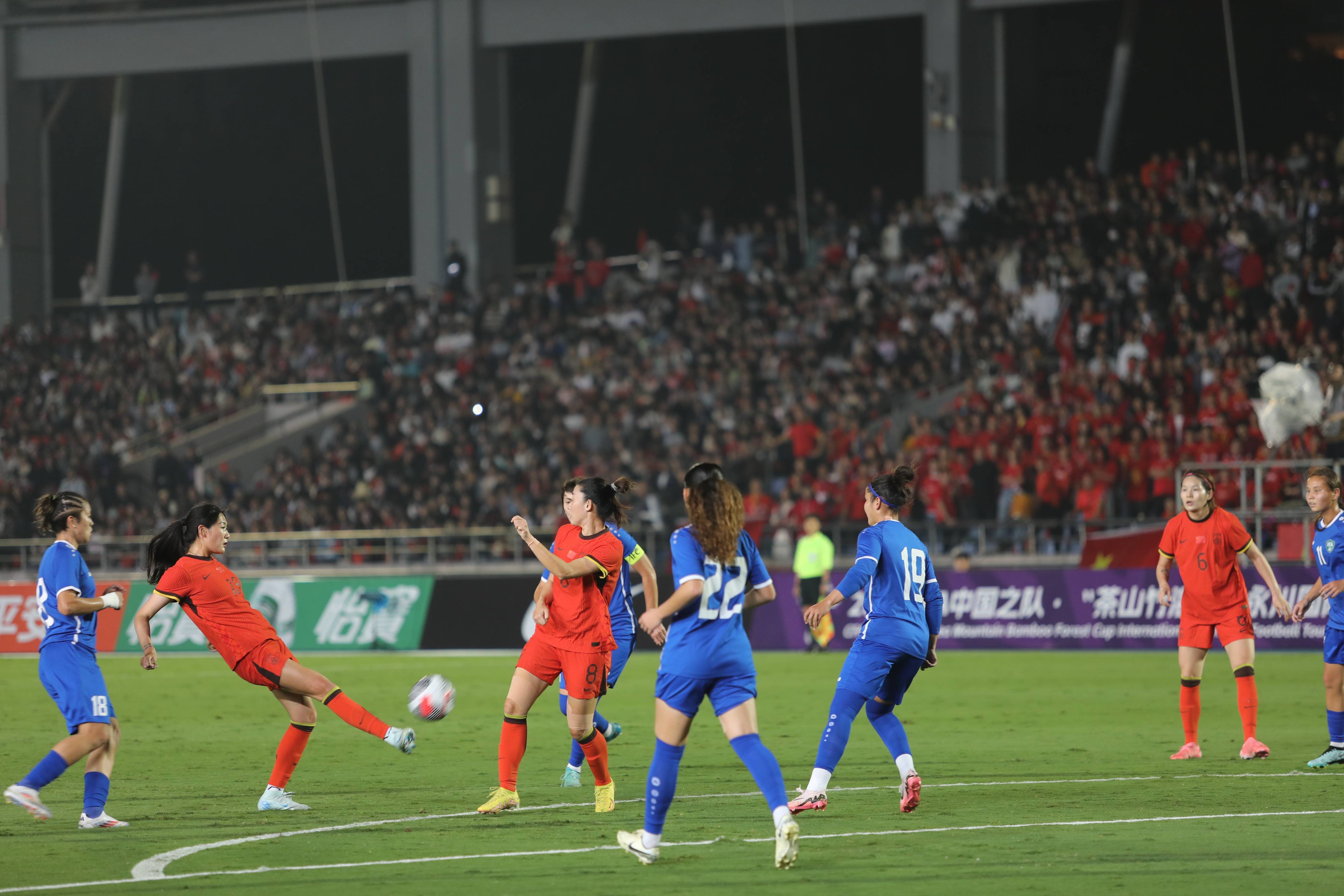 开云体育下载-中国队完胜日本队，安赛龙状态火热