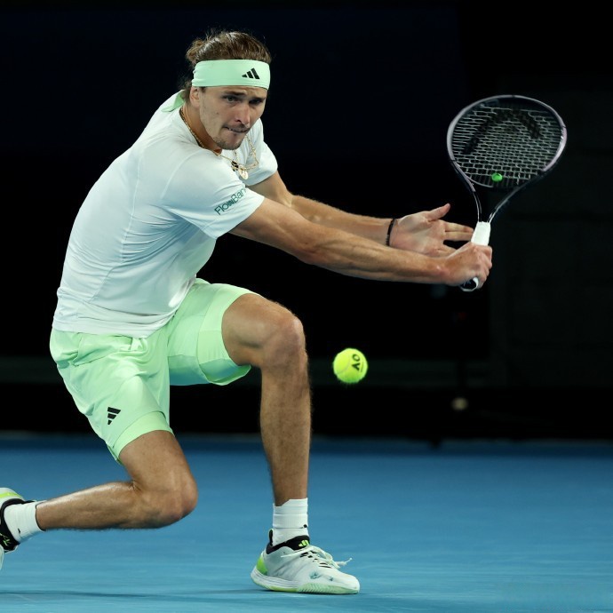 开云体育官网-年终总决赛鏖战澳网,梅德韦杰夫带队取胜