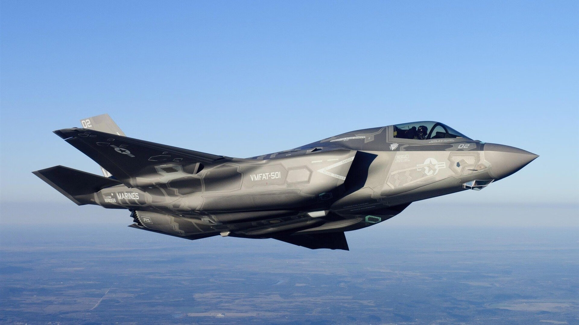 开云体育在线-神之手,欧冠决赛夜,他指尖流淌着绿茵的脉搏