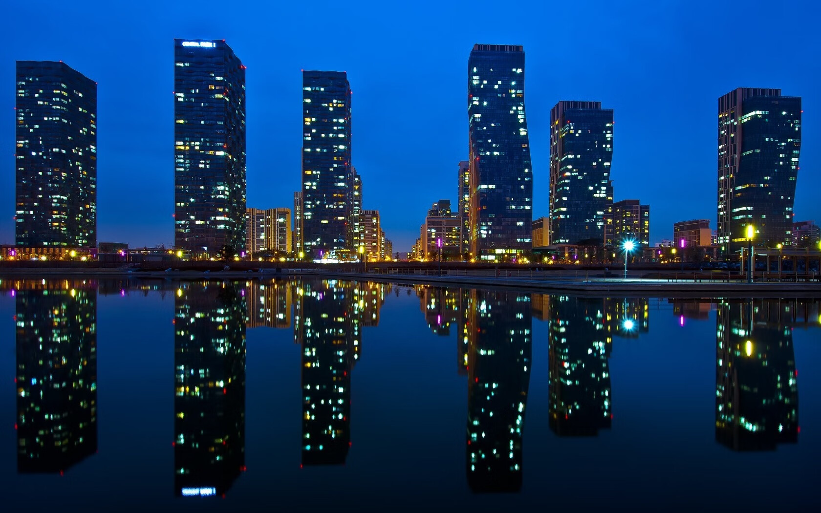 开云体育APP下载-新生代的怒吼，马刺强势拿下勇士，哈利伯顿成为关键先生