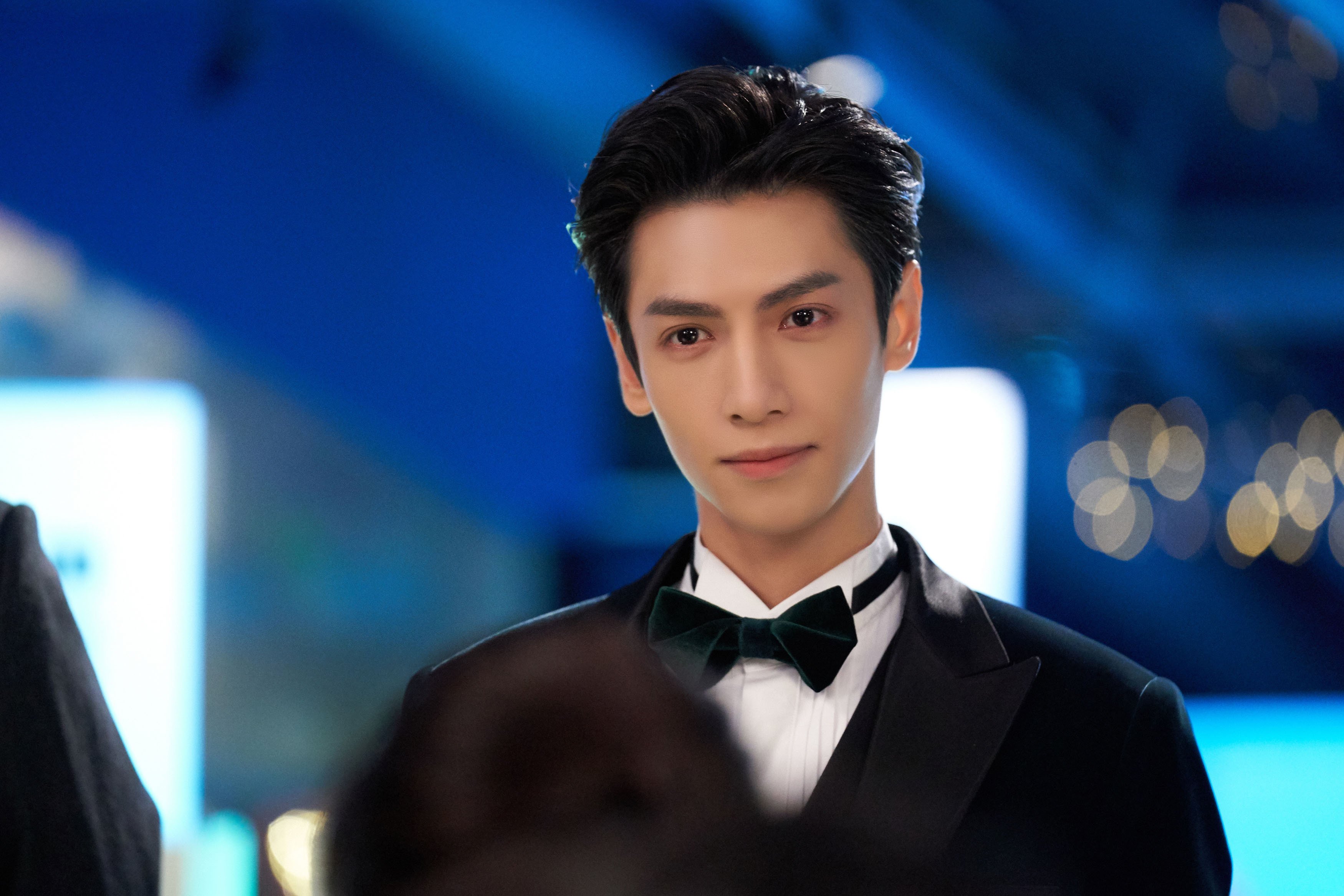 开云体育下载-F1年度争冠之夜，巴雷拉用烈焰点燃赛场