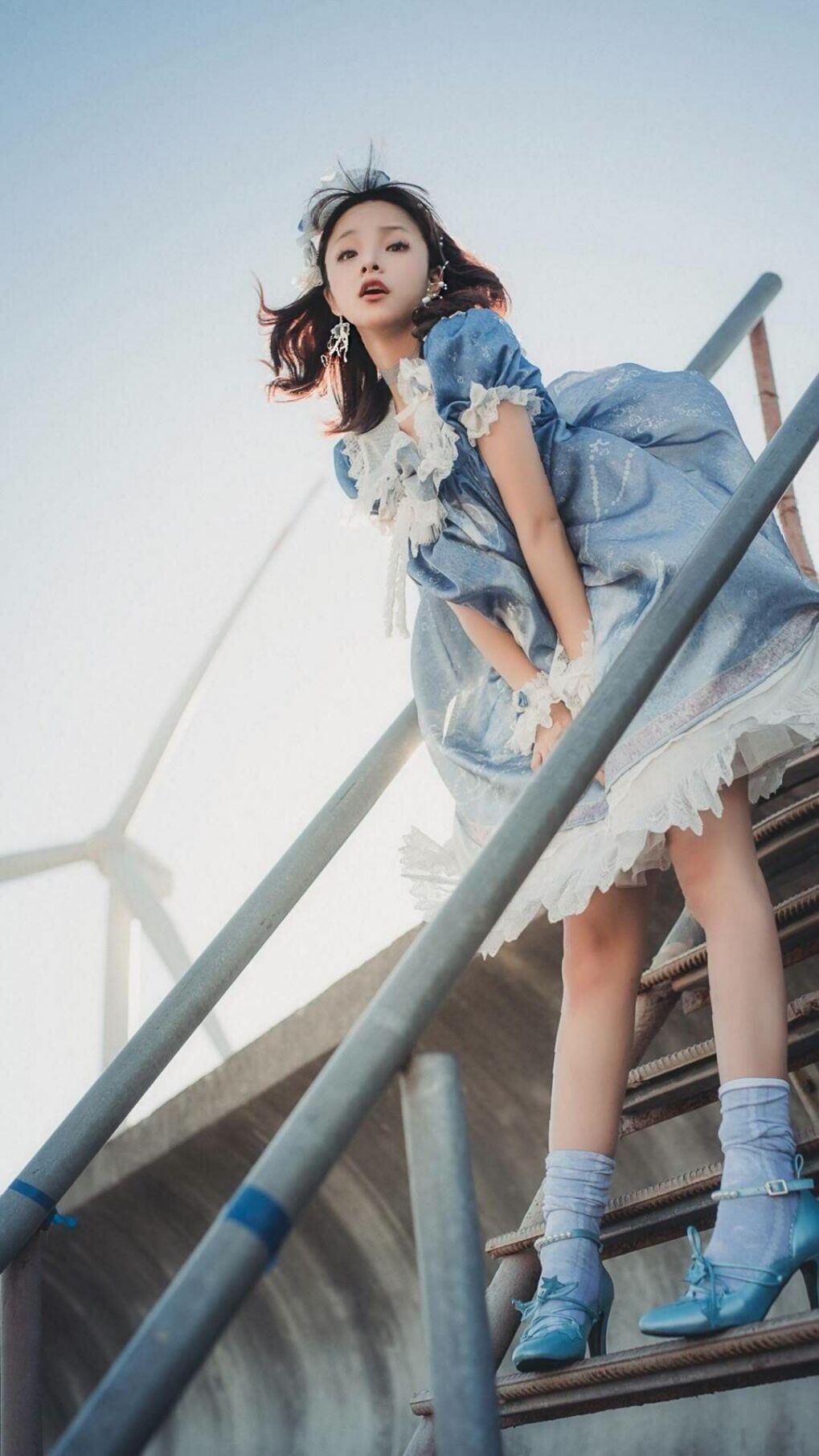 开云体育官网-萨内点燃赛场,哥伦比亚防守锁死智利—足球赛事双星闪耀