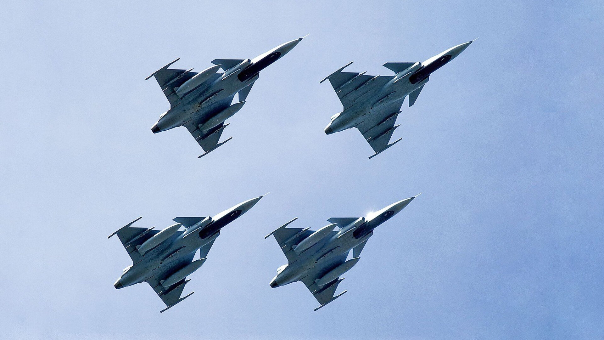 开云APP-绿茵东决，当沙特长剑出鞘斩落尼斯，李刚仁于寂静处惊雷接管比赛