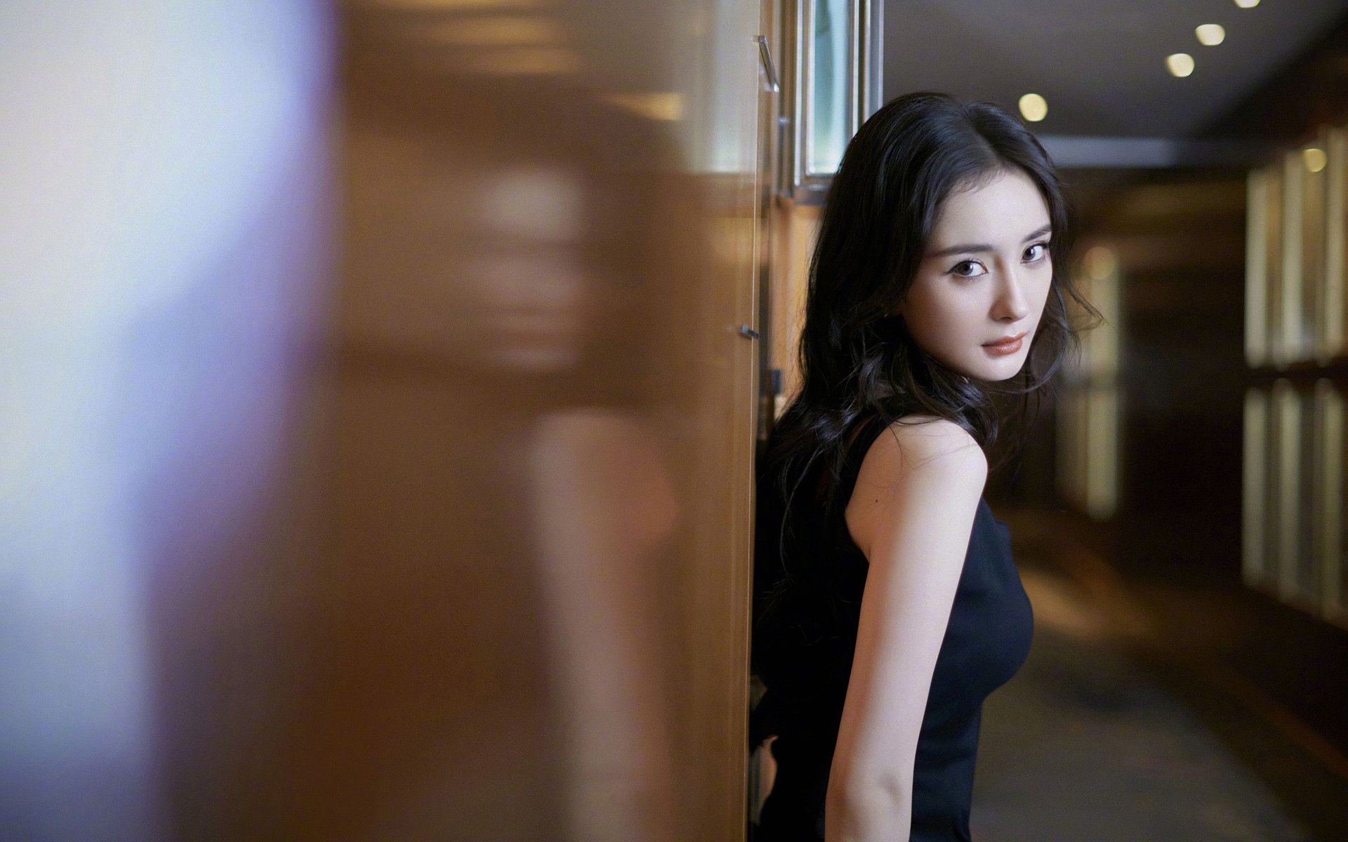 开云体育app-当足球星光穿透篮球之夜，拉什福德与篮球圣殿的交错咏叹