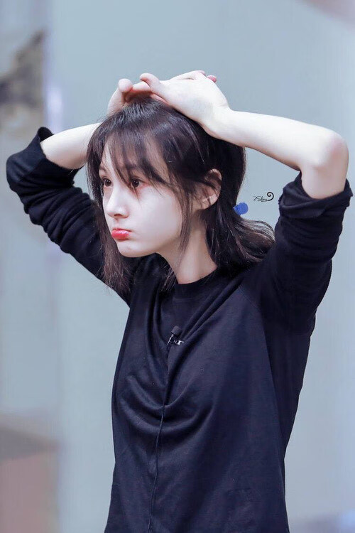 开云体育登录-卢卡库冠军级表现闪耀，委内瑞拉勇挫比利亚雷亚尔